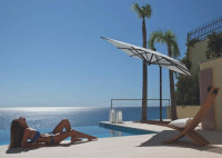 Vorschau: Ampelschirm am Strand Vorschau: Ampelschirm am Strand